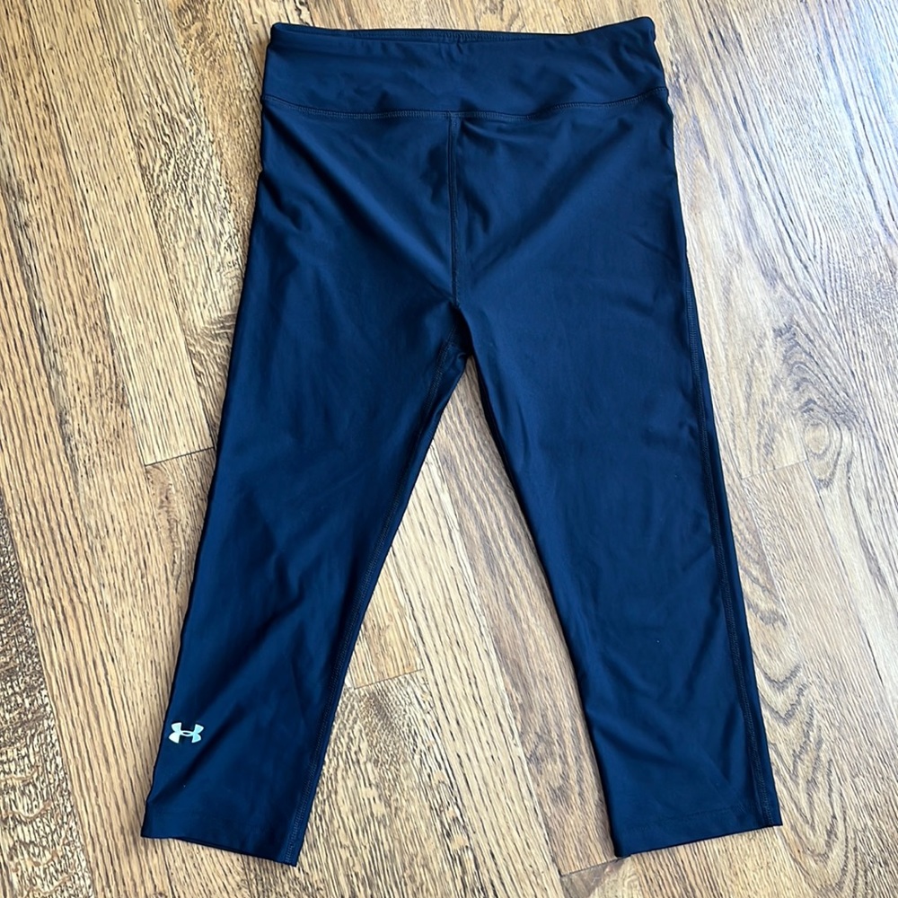 Like new Under Armour Compression capris